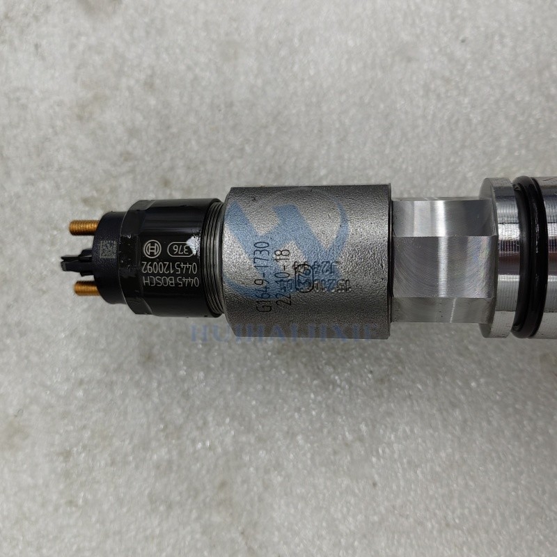 Common Rail Diesel Engine Fuel Injector 0445120092 for Bosch Cummins Injector