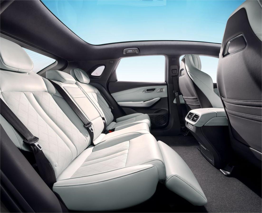 Fuel 100% Electric Aion LX Plus 180KM High Speed Five Door Five Seat SUV EV Vehicles