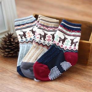 Quality Novelty customized cartoon christmas deer design cozy cotton terry socks for baby wholesale