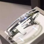 Jewelry factory in Shenzhen, China Luxury Jewelry Symbolize love bracelet 18k