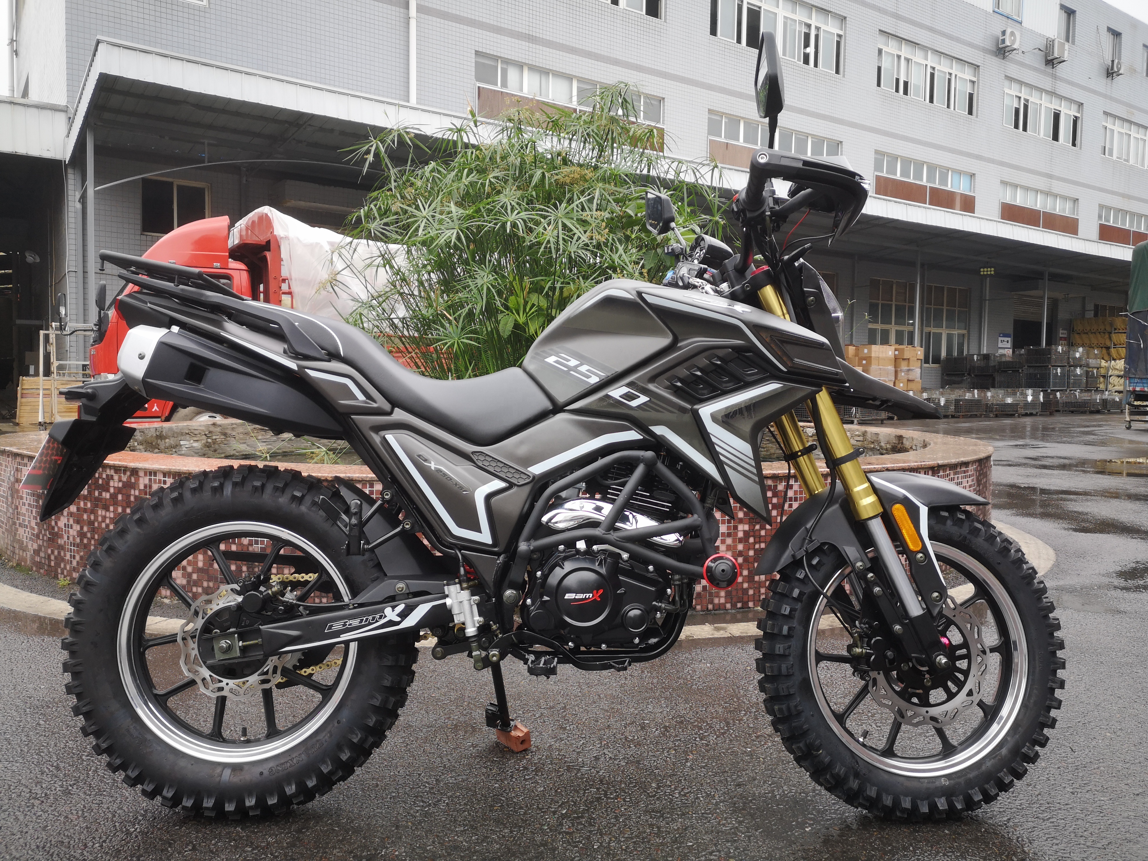 Stable Powerful Street Legal Dirt Bike Enduro Racing Motorcycles 250CC
