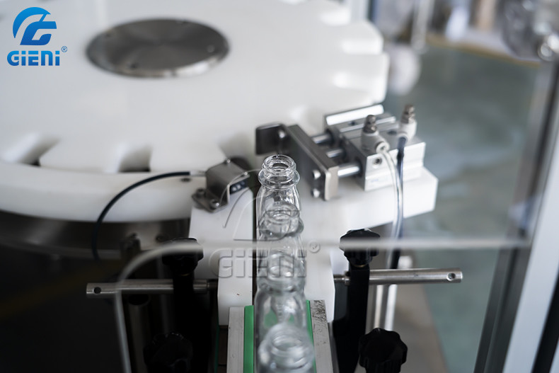 CE Rotary Type Bottle Capping Machine Automatic Screw Capping Machine
