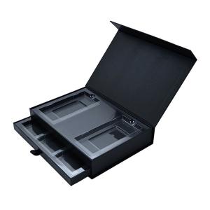 Quality 400G Coated Flip Top Cosmetic Gift Box Packaging With Magnetic Catch Matte UV wholesale