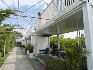 Quality Outdoor Terrace Viewing Flatpack Container House Sturdy / Durable wholesale
