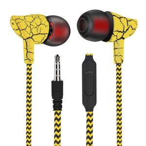 Quality All color Fashion Wired Earbud Ear Earphone For Iphone Mobile Phone In-ear Headphone With Mic wholesale