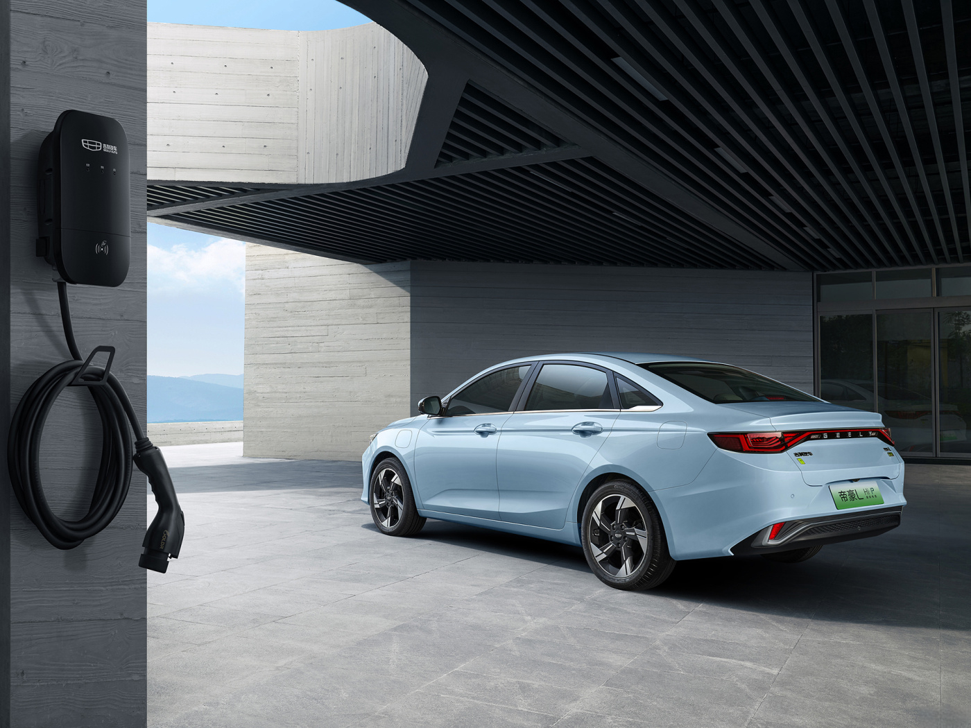 Geely Emgrand L Thor HiP EV Car Plug-in Hybrid 230km/h High speed Long Range 4735*1815*1495mm with speed Safety Features