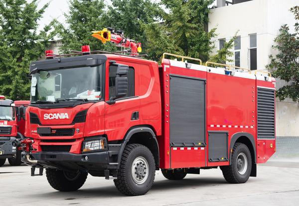 Scania 4X4 Airport Fire Fighting Truck Arfff Rapid Intervention Vehicle Price