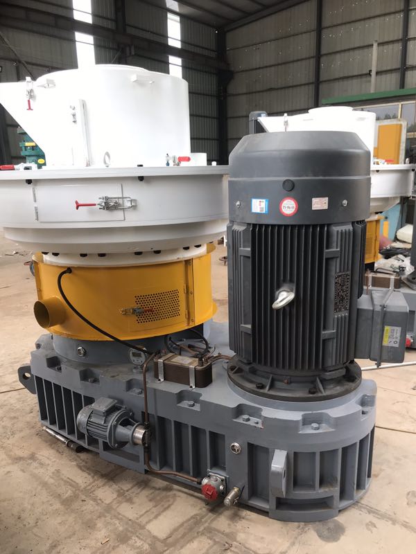 Ring Die Wood Fuel Pellet Machine With Bag Dust Collector