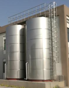 Quality 20000L Large Outdoor SUS304 Milk Storage tank /Milk Silo With agitator 960rpm wholesale