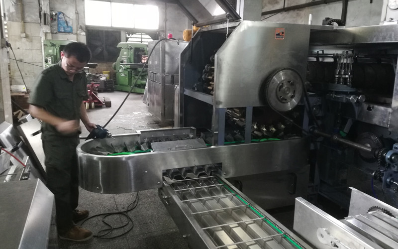 1.5kw Rolled Sugar Cone Baking Maker / Automated Ice Cream Cone Rolling Machine