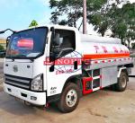 3 - 5cbm Refuel Oil Tanker Truck FAW TIGER V Chassis Series 7 Tons GVW