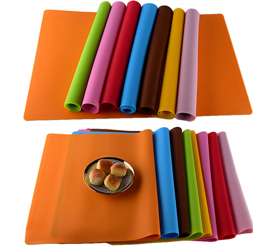 Anti-Skid and Easy Cleaning Silicone Table Mats for Western Food in Rectangle Shape