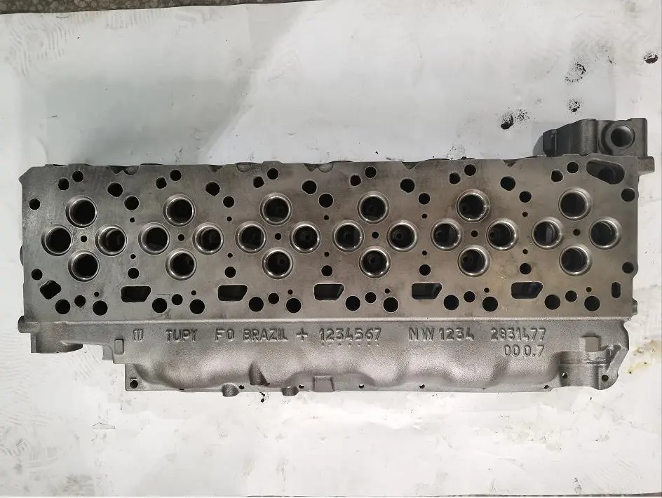 4936081 KOMATSU PC220-8 Excavator Spare Parts 6D107 Engine Cylinder Head Sub Assembly Reference NO. 1000928221 OEM STAND