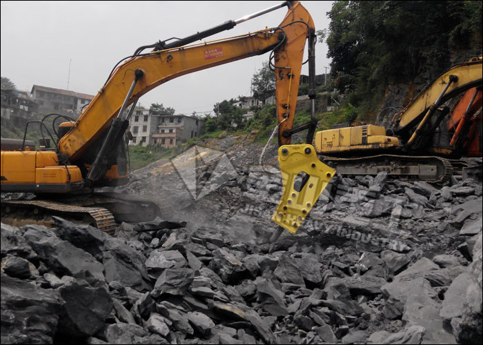 Wear Resistant Hydraulic Rock Hammer Chisel 165mm First Class Quality