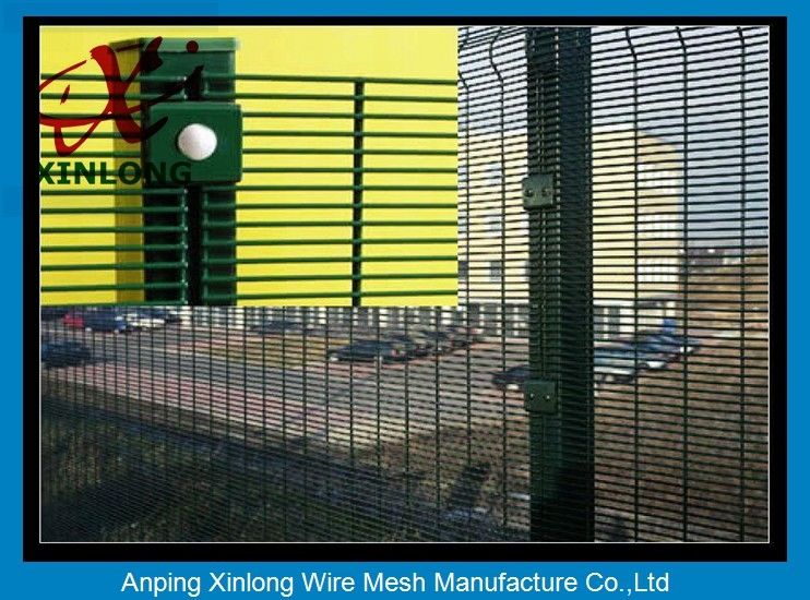 High protecting Prison Security Galvanized 358 Anti Climb Mesh Fence Spraw Coated