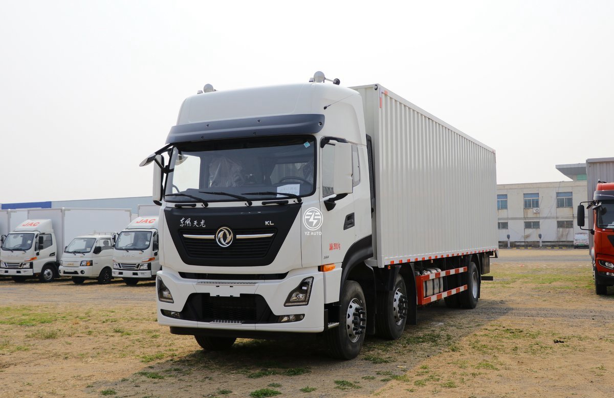 Direct Single Row 4x2 Wheel Slab Type Mini Cargo Truck with EURO 5 Emission Standard