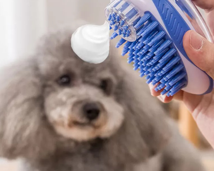 11*7.5*6CM Pet Wash Brush Plastic Dog Washing Brush Tool