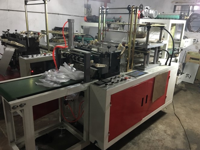 PE glove making machine China supplier