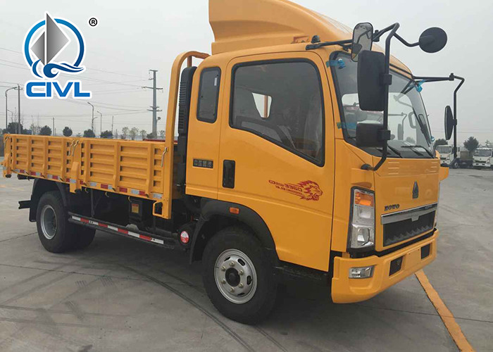 1 - 10 Ton Cargo Truck Sinotruk New Howo 4x2 Light Duty Commercial Cargo Trucks ZZ1047C2813C145