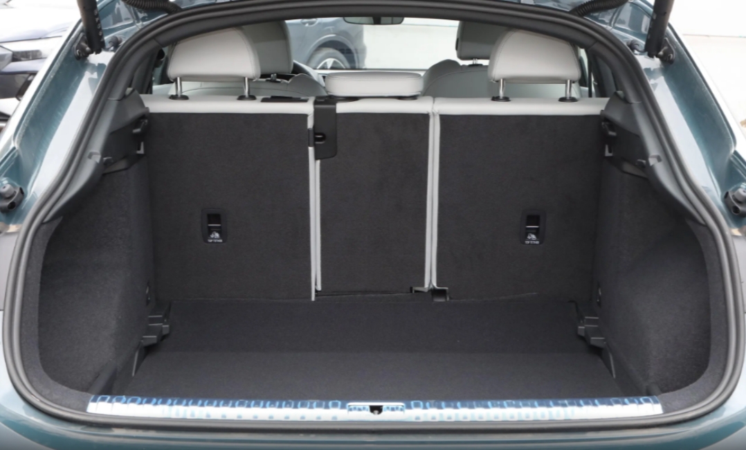 2024 Latest Launch Au-di FAW Volk-swagen Q3 Sportback Fashion Compact SUV with Electric Driver's Seat Adjustment and AWD