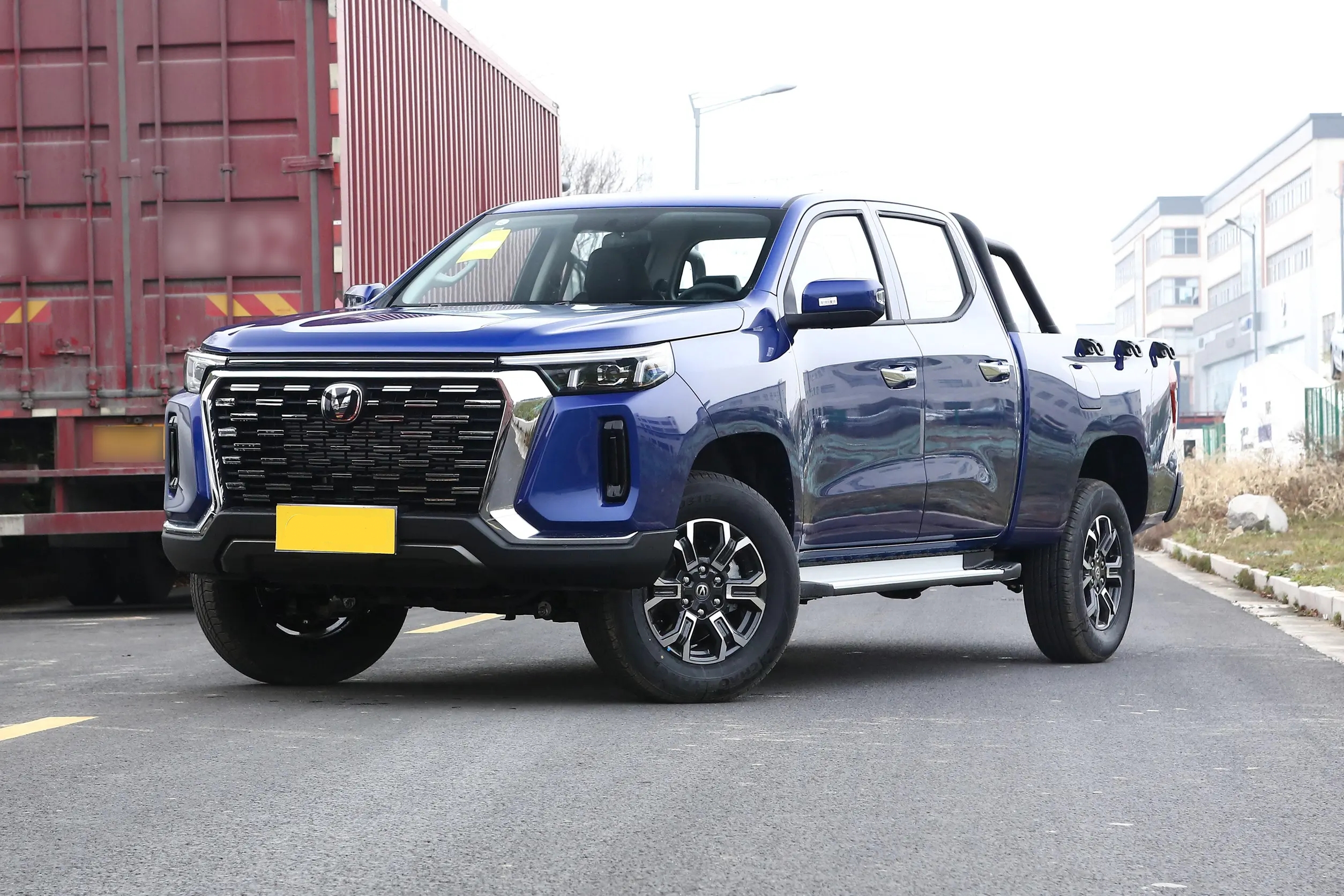 2023 Changan Lantuozhe 2.0T Diesel Car Pickup with LED Headlight and Left Steering Stand Out from the Crowd