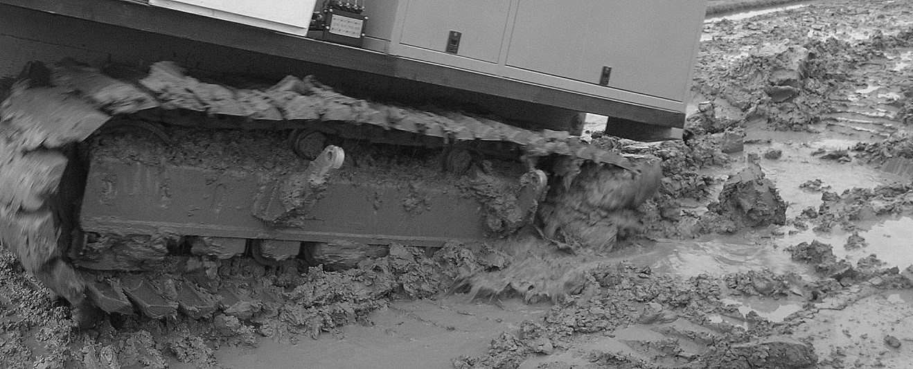 Maximize Efficiency in Construction Works with Crawler Paywelder and Welding Tractor