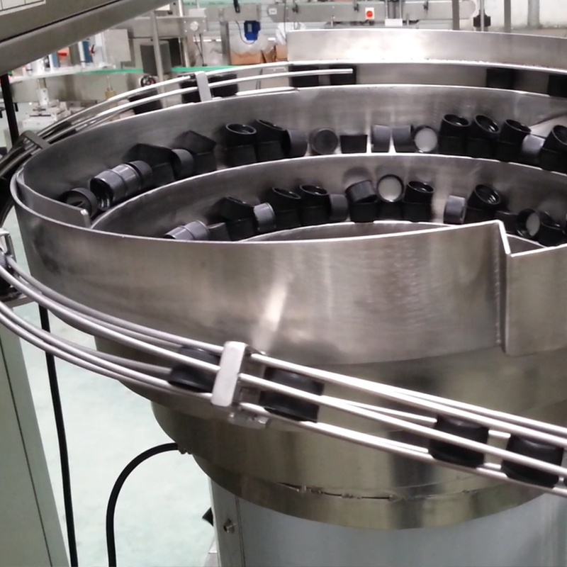Automatic Edible Oil Bottle Filling Capping Labeling Machine for Milk Production