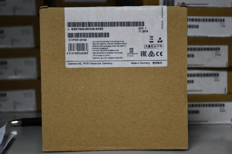 Siemens Ethernet Switch, 4 RJ45 port, 24V, 10 Mbit/s, 100 Mbit/s Transmission Speed, DIN Rail Mount