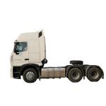 SINOTRUK HOWO T7H Heavy Truck Tractor 440HP 10 Wheeler 6x4 25 Ton Tractor Truck