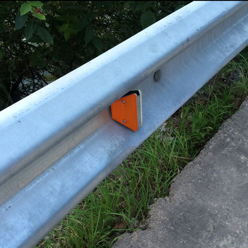 Highway Guardrail Delineators High Reflective Guardrail Reflector for Traffic Safety