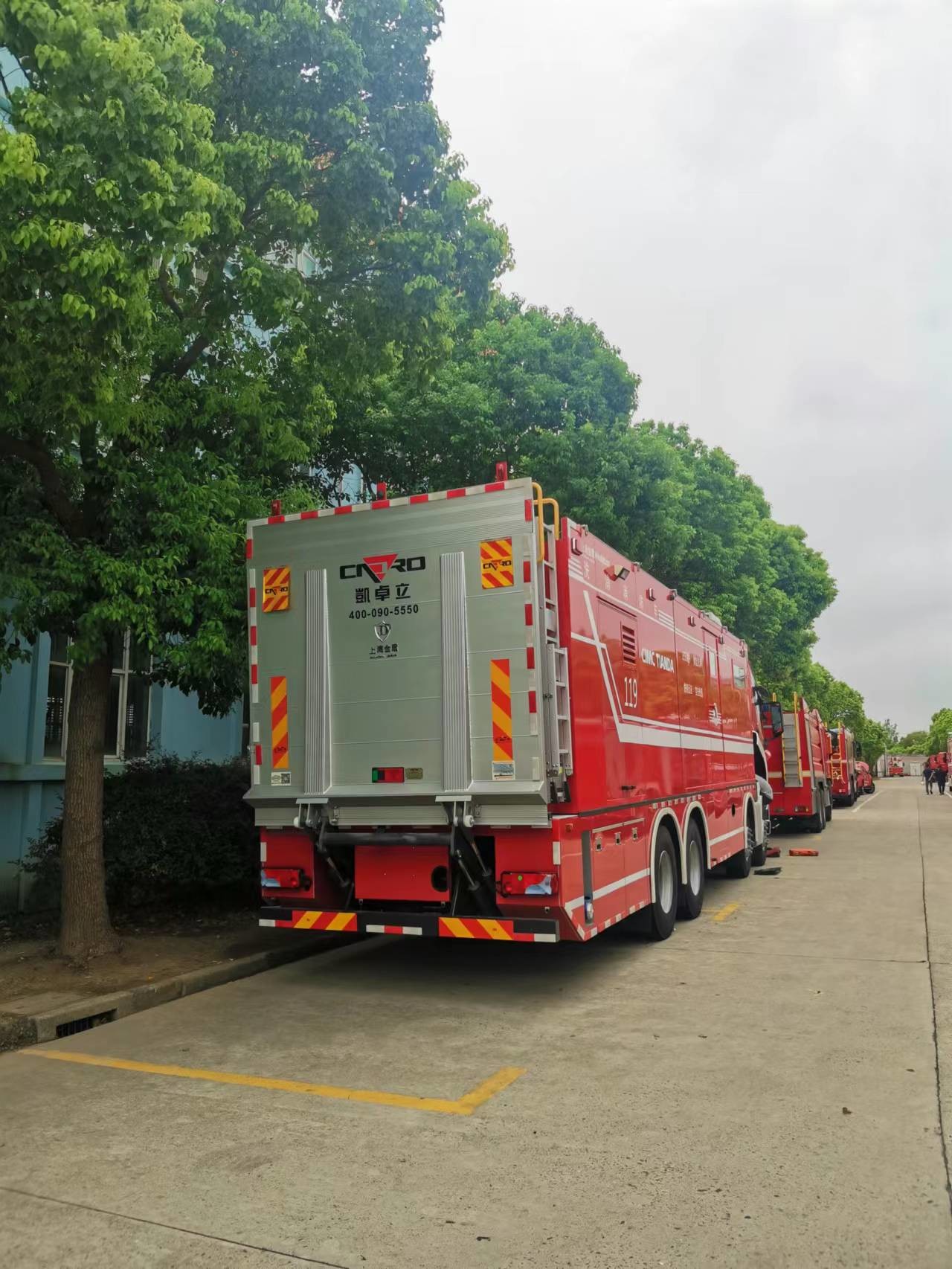Scania Chassis 6×4 Fire Fighting Truck 3000L Rescue Fire Truck