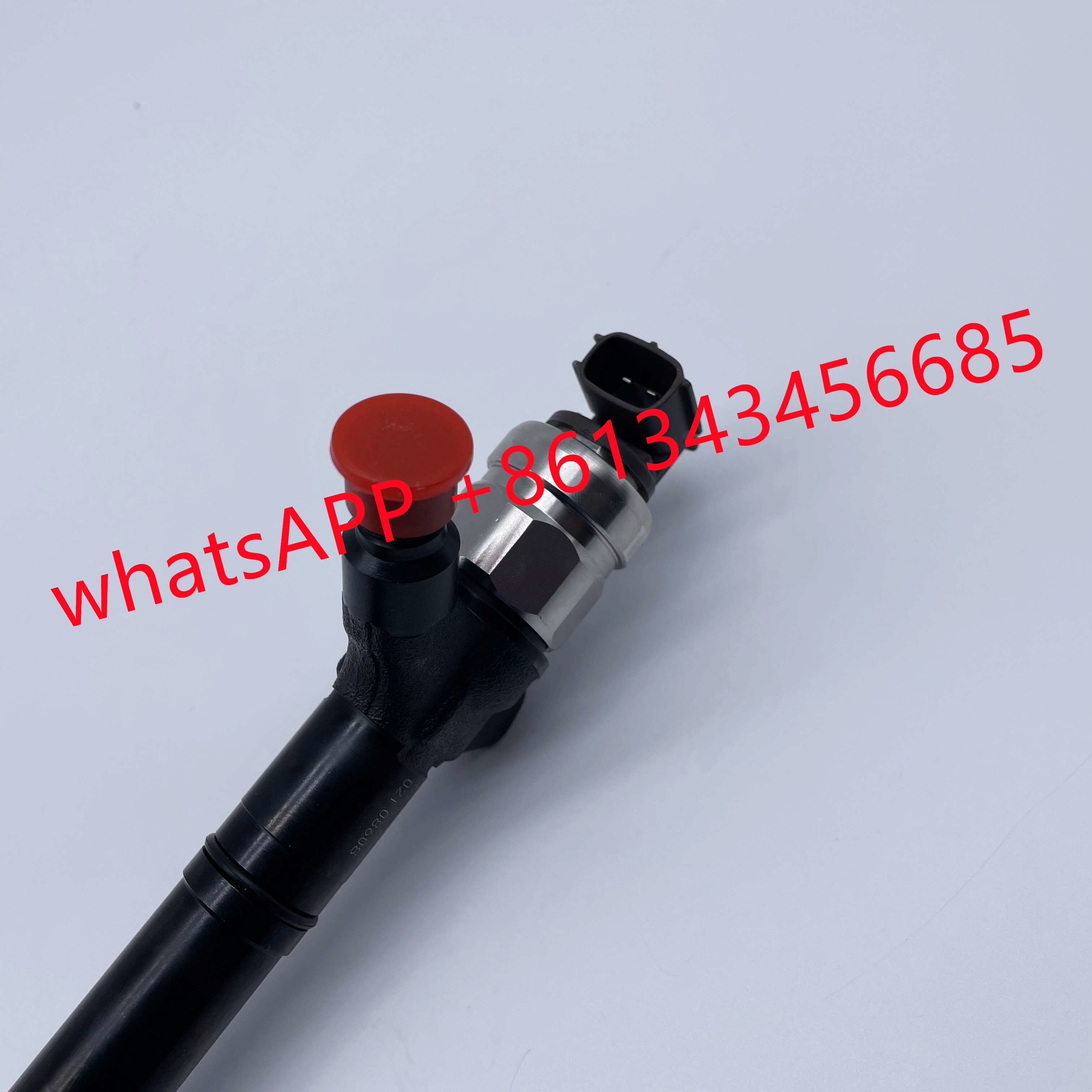 High Quality New Diesel Fuel Injector 095000-8110 1465A307 For MITSUBISHI Pajero 4M41