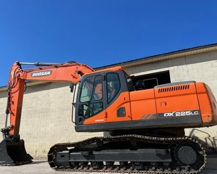 Original Earth Digger 22 Ton Second Hand Doosan 225 Excavator DX225LC