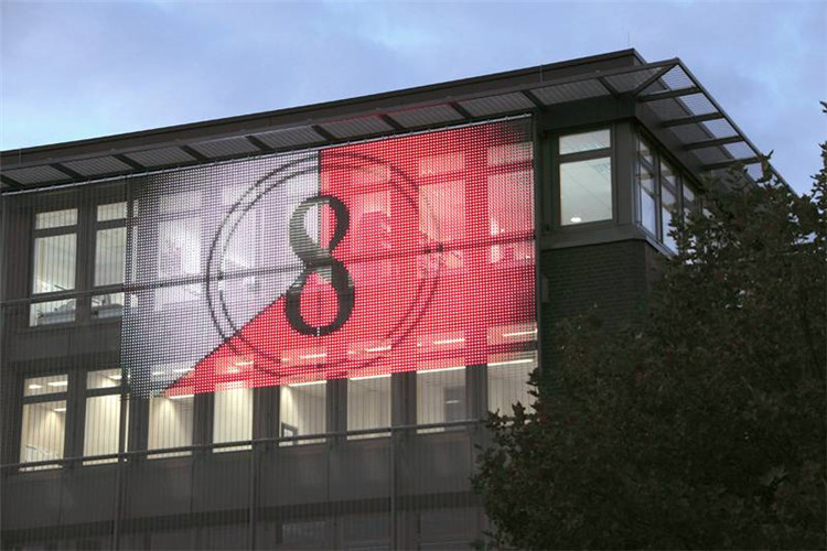 Waterproof Good Resolution 75% Transparent Curtain LED Display