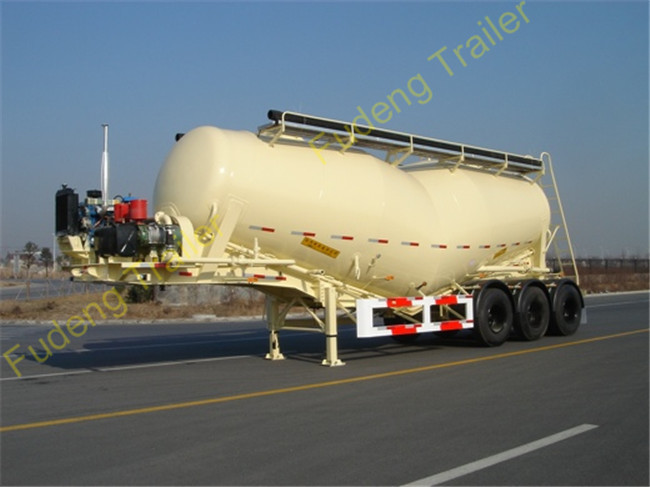 Double Compartments W Shape Bulk Cement Tanker Trailer Steel Q345B Main Beam