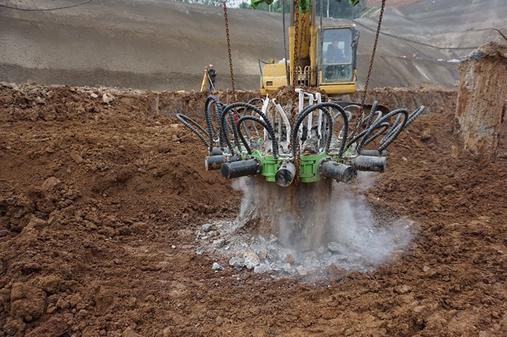 Hydraulic Pile Driving Machine Concrete Pile Crusher Hydraulic Pile Breaker For Excavator