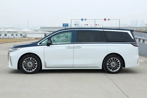 Electric Car New Energy Vehicles VOYAH dreamer Family 605km 5-door 7-seat Electric Voiture Car Electric Automobile Made In China