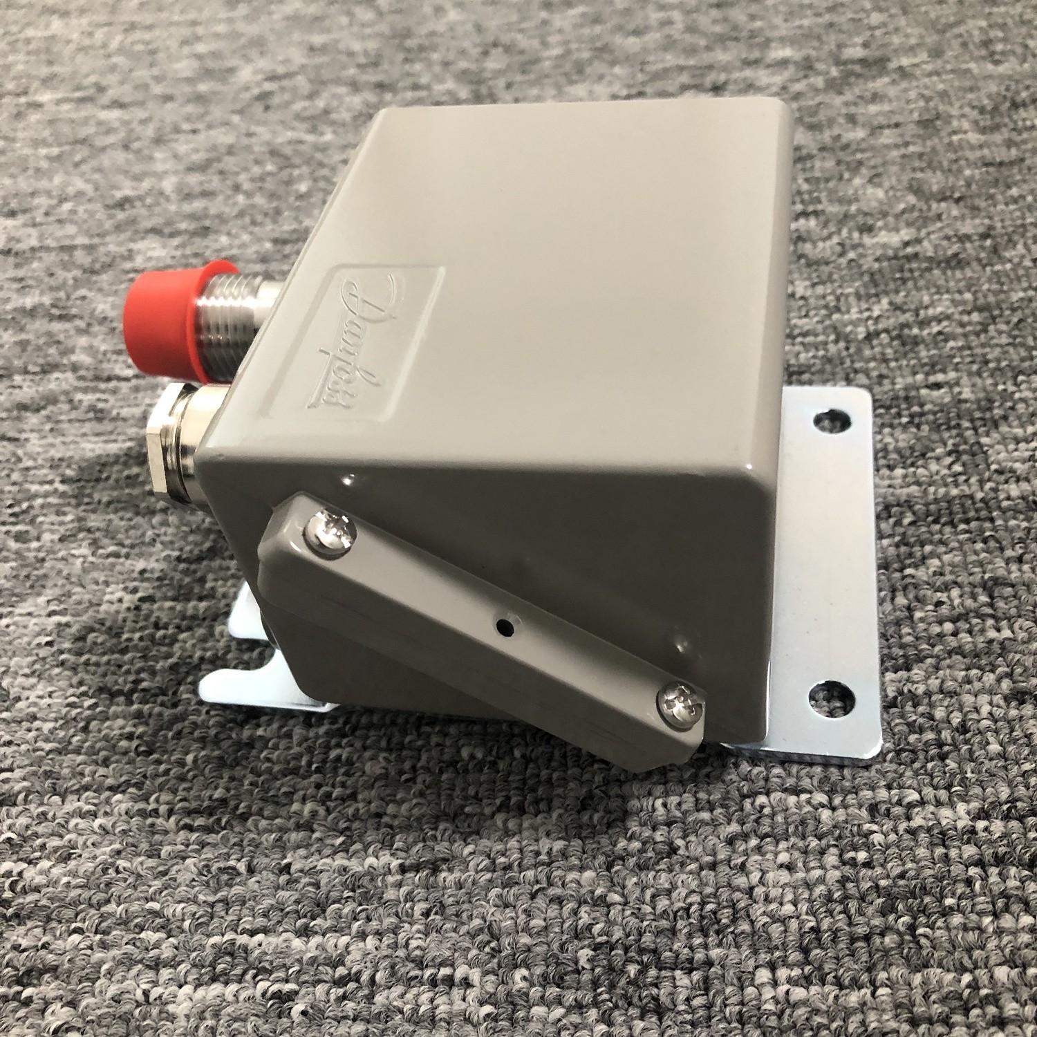 Danfoss EMP 2 Series Pressure Transmitters 084G2106 084G2107 084G2108 084G2109 084G2110 084G2111
