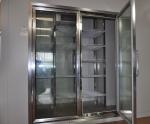 Walk-in freezer for supermarket beverage display