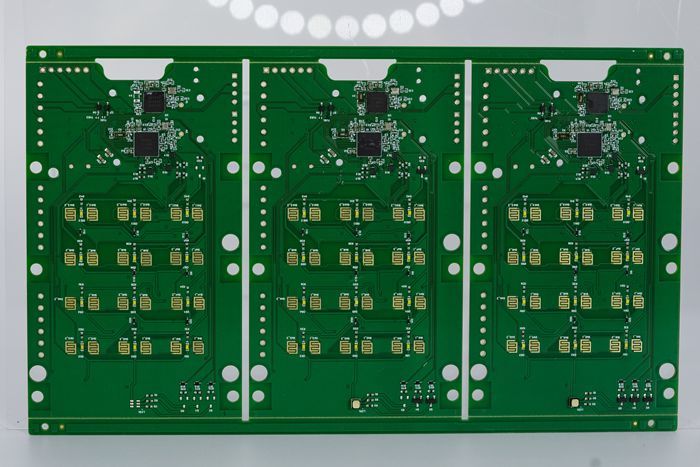 Customized Industrial Remote Control PCB Assembly Durable Rigid PCBA With Anti-EMI Design