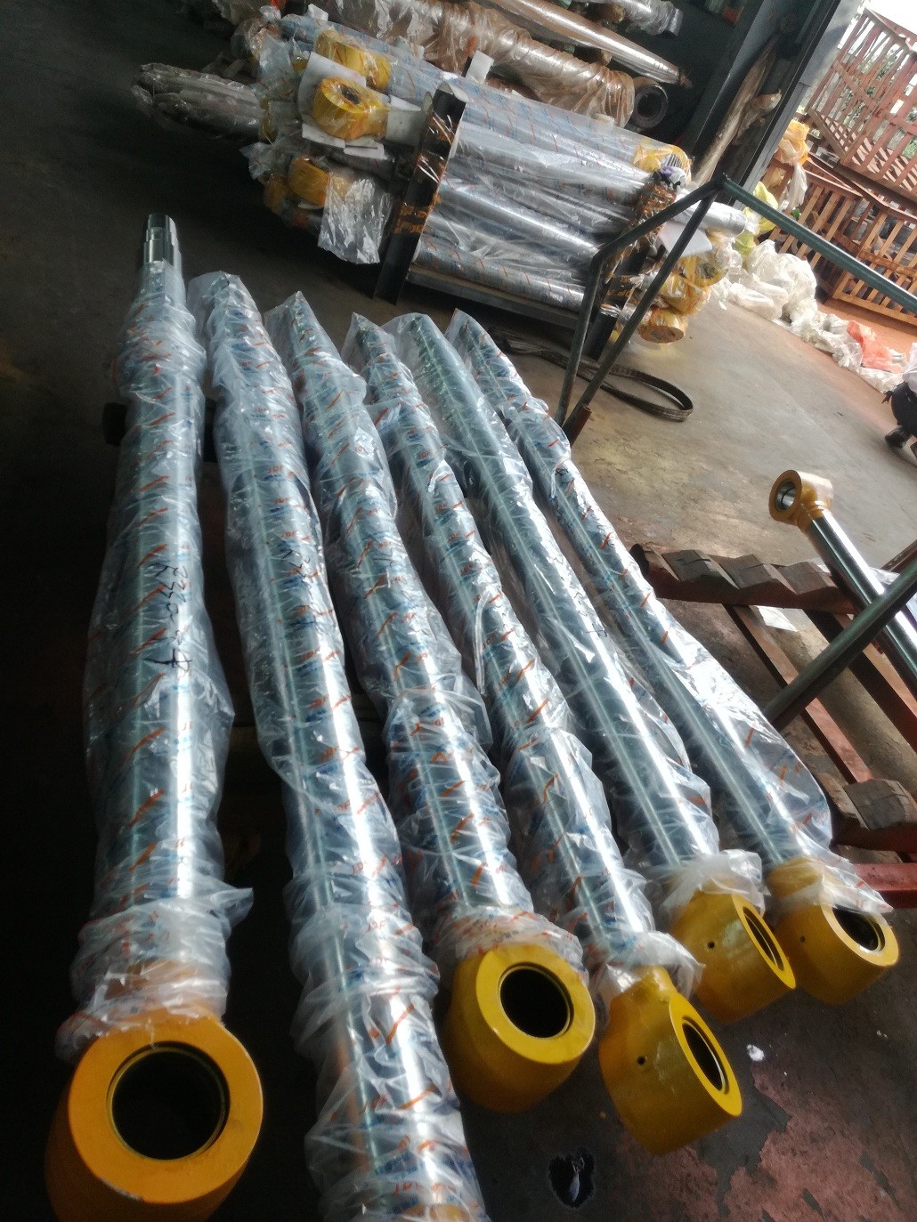 Construction equipment parts, Hyundai R330-9 ARM hydraulic cylinder ROD