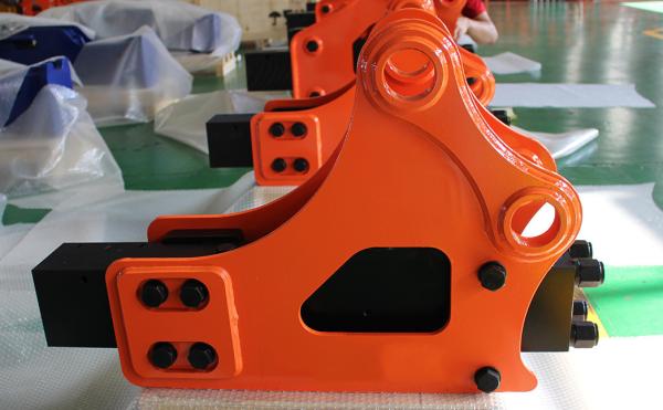 Triangular Crushing Hammer For CAT320 Excavator Hammer Mining Industry 3 - 5