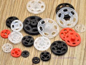 Quality WC4- plastic button wholesale