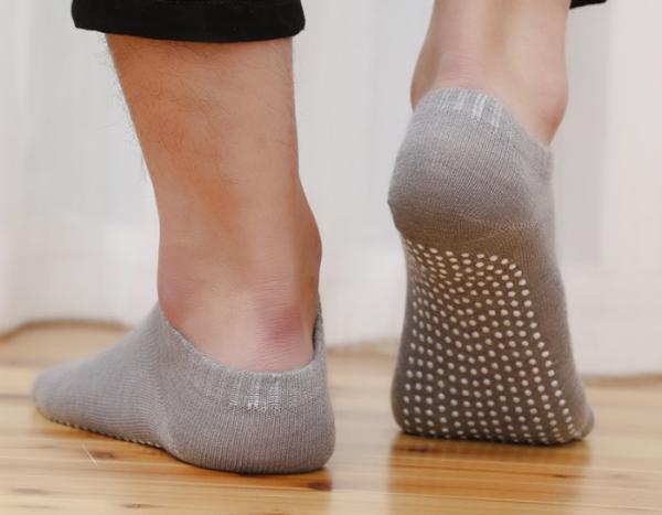 Eco Friendly Material Women's Gripper Socks , Slip Resistant Barre Socks