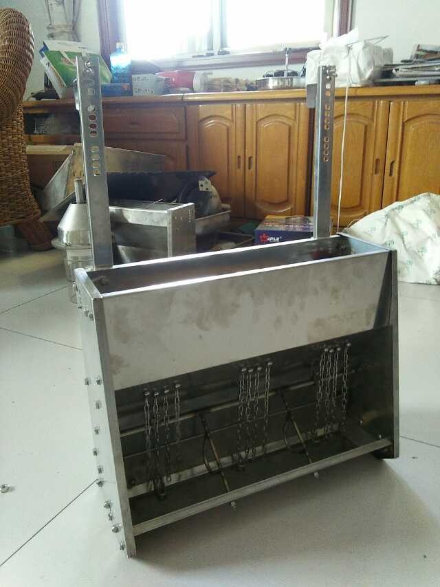 Double Sided Automatic Pig Feeder Pig Feeding Trough With Water Nipple