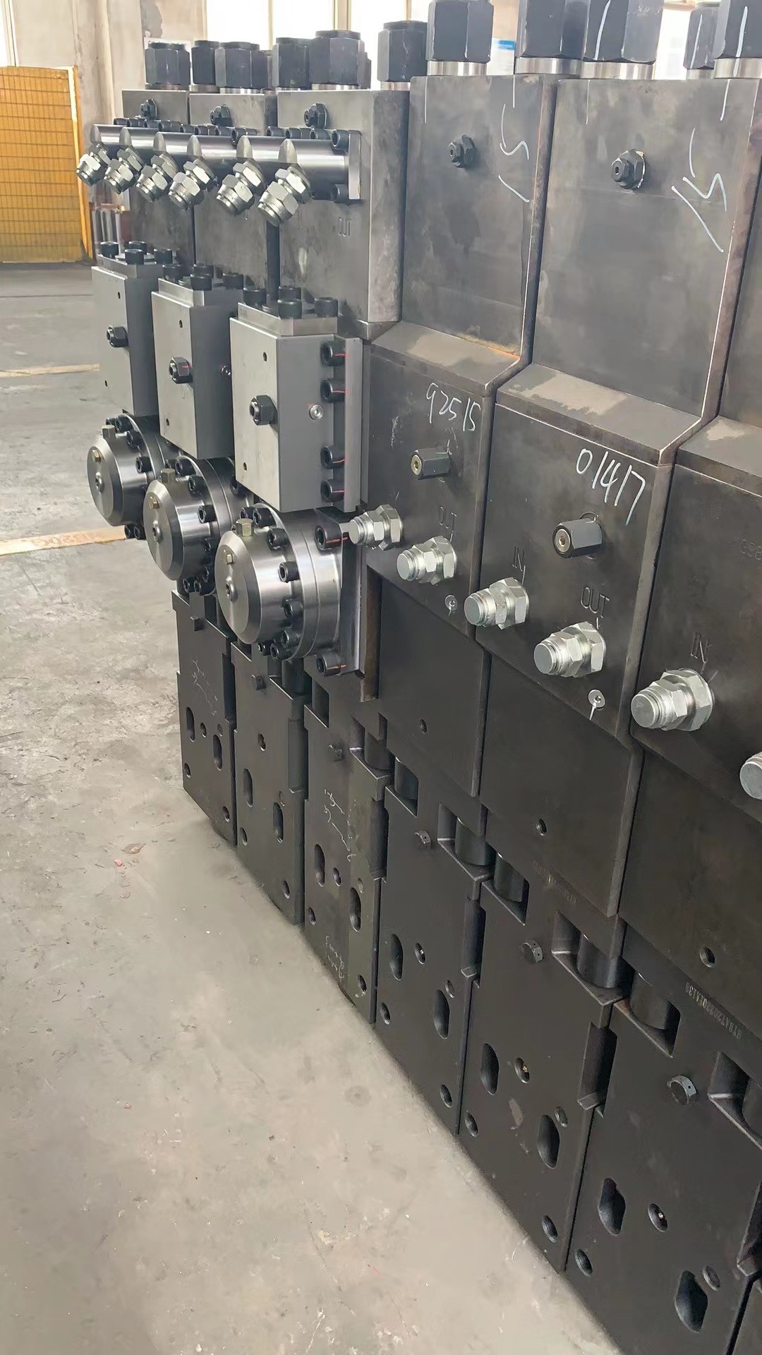 140mm Chisel Hydraulic Rock Breaker Silence Type For Komatsu PC220 Excavator
