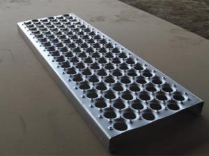 China Anti Skid Aluminum Perf O Grip Safe Metal Safety Grating Walkway Floor on sale