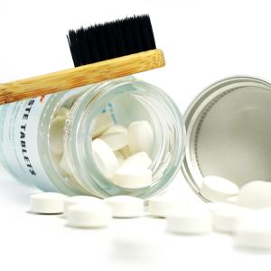 Quality Refreshing Breath Teeth Whitening Tablet Mouth Cleaning Solid Toothpaste Pill Oral Care wholesale