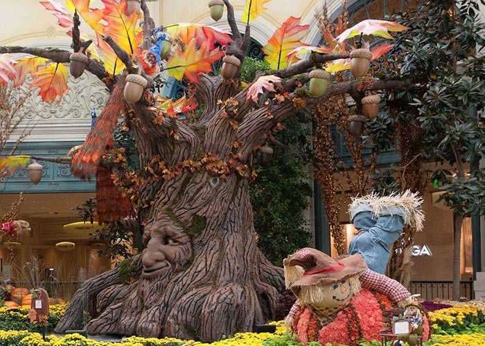 Artificial Lifelike Funny Animatronic Talking Tree For Theme / Amusement Park