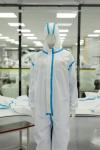 Non Woven Full Body Coverall Disposable Protective Suit CE Approval